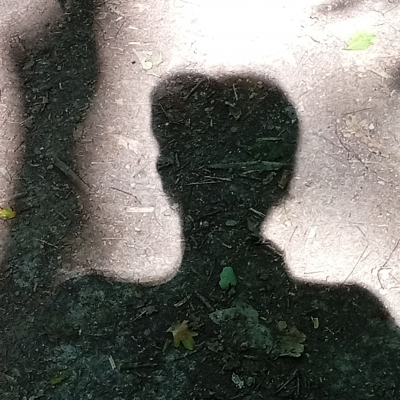 Schattenbild einerPerson, Foto sieht schwarz-weiß aus